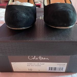 Cole Haan Ambrose Nike Air Pump black suede snack D22338 10 heels